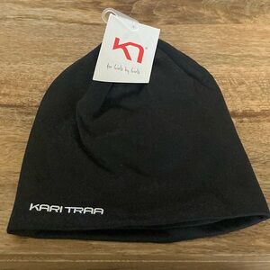 NWT Kari Traa Beanie